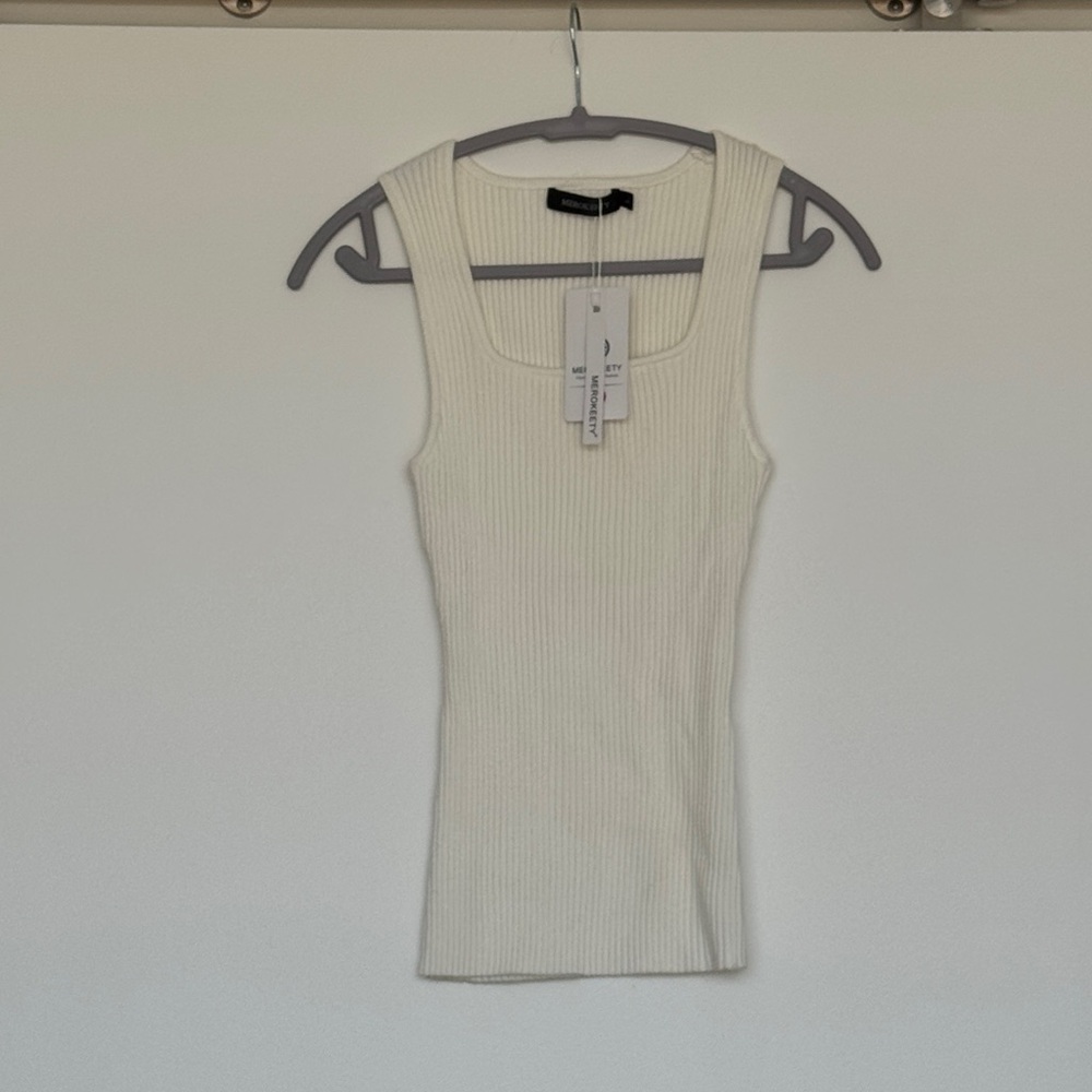Elegant White Ribbed Tank Top